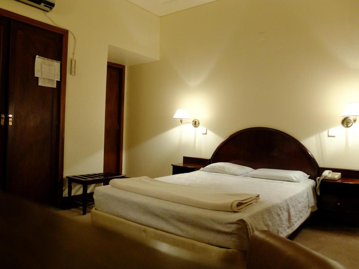 Hotel Braganca Coimbra Buitenkant foto