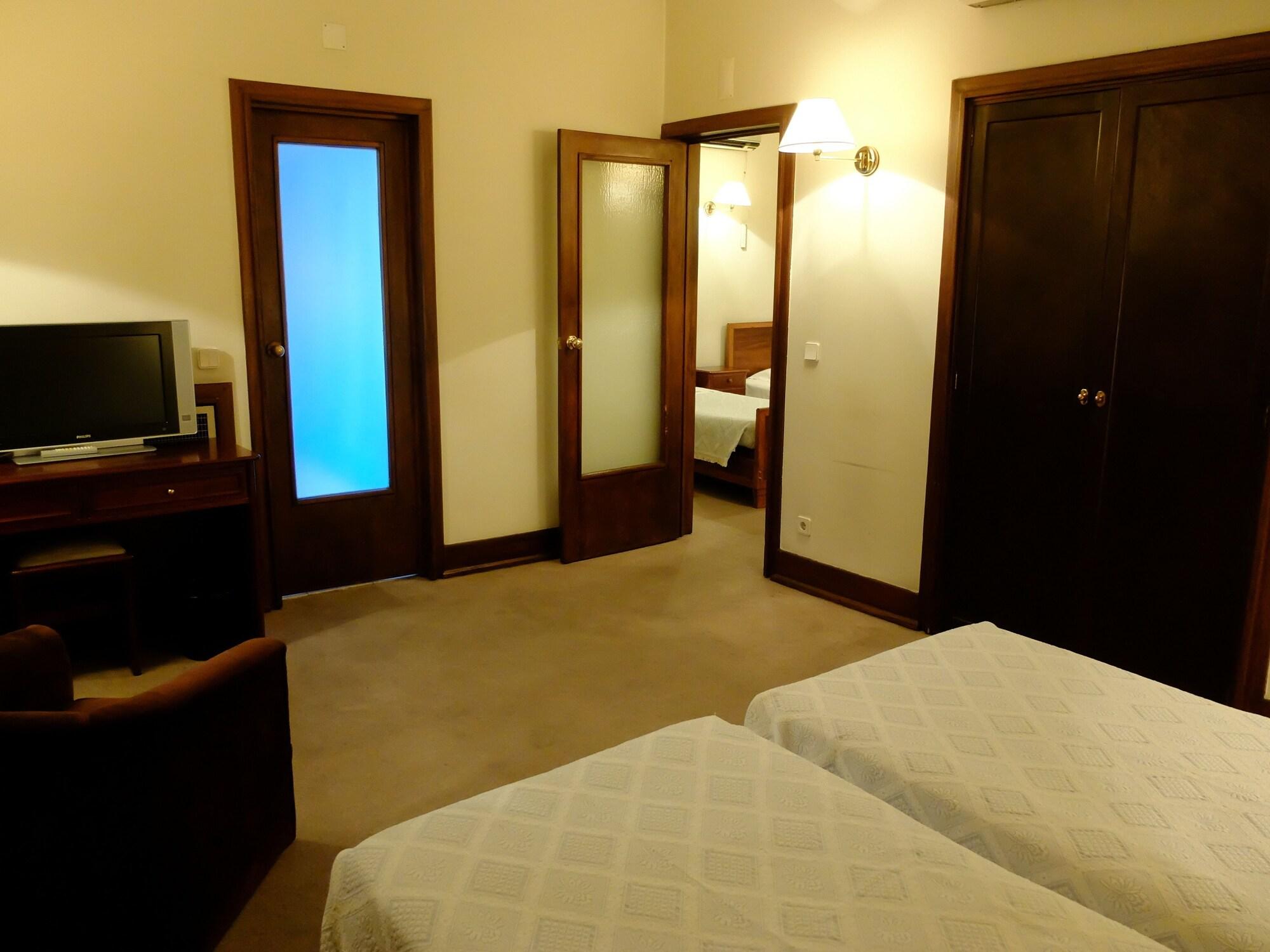 Hotel Braganca Coimbra Buitenkant foto